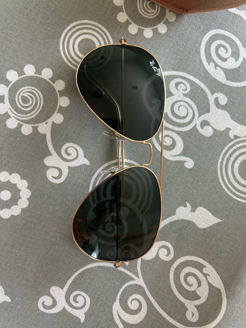 Ray-Ban Gold Frame Aviator Sunglasses - Black Lenses
